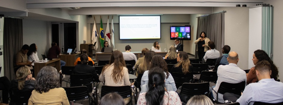 Minas amplia rede oftalmológica com investimento estadual de R$ 67 milhões