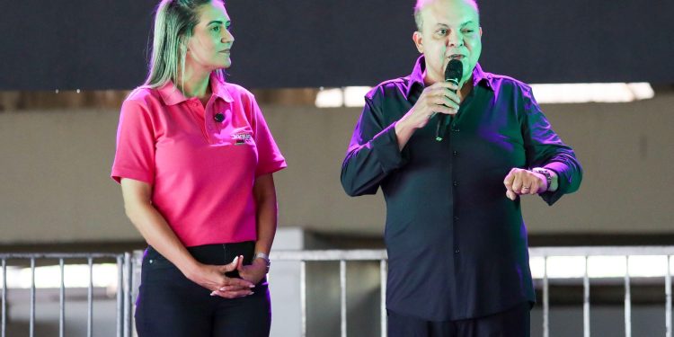 Governador Ibaneis anuncia construção de 10 centros de convivência para idosos no DF