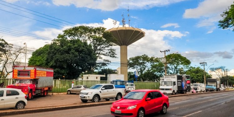 Arte e agricultura familiar movimentam semana de feira em Ceilândia
