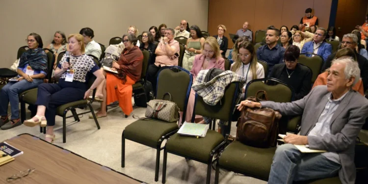 Especialistas debatem saúde e vigilância sanitária em Brasília