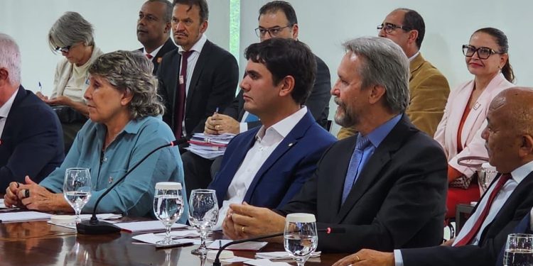 Articulação de Rafael Prudente garante reajuste e novas contratações na segurança pública do DF