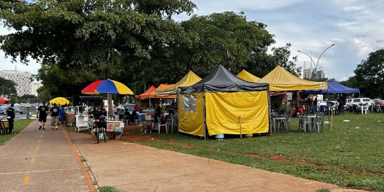 GDF abre seleção para vendedores atuarem no réveillon