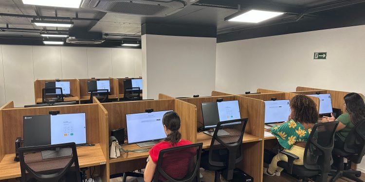 Detran-DF amplia curso gratuito de revisão para quem vai fazer prova teórica da CNH