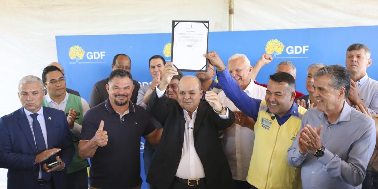 Ibaneis autoriza projeto que viabiliza primeiro hospital de São Sebastião