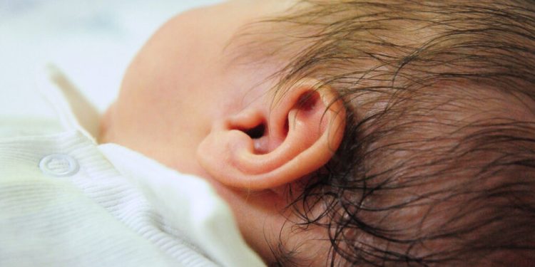 Exame auditivo neonatal é realizado em toda a rede pública do DF