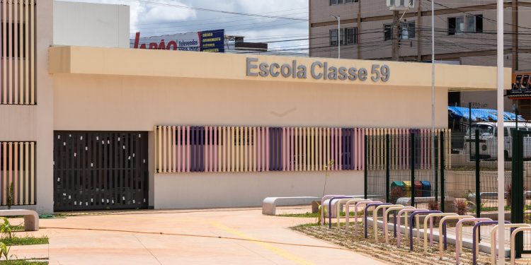 Ceilândia entrega nova escola e amplia vagas no ensino fundamental