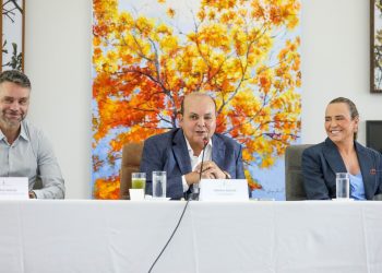 Ibaneis reúne secretários e anuncia decreto para organizar gastos do GDF em 2026
