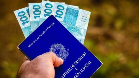 Trabalhadores terão Abono Salarial 2026 calculado por tempo de serviço