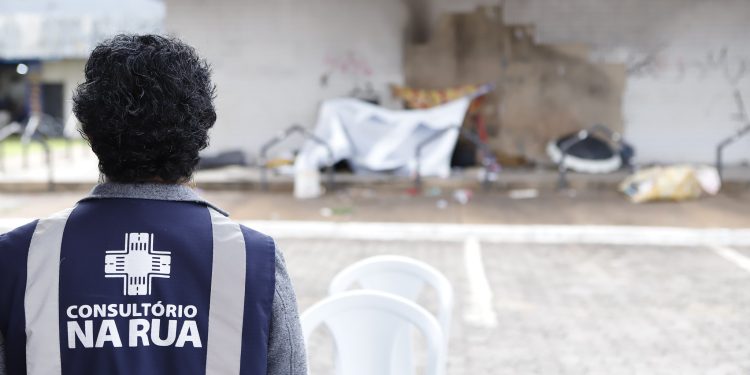 Mais de 20 mil atendimentos levam cuidado em saúde às ruas do DF