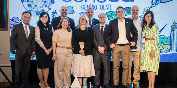 DF recebe encontro que marca início das articulações nacionais da educação