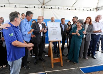 GDF entrega praça no Lago Norte e presta homenagem a Paulo Pestana