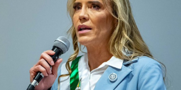 Celina Leão cancela festa do aniversário de Brasília e destina R$ 25 milhões à saúde no primeiro dia de governo