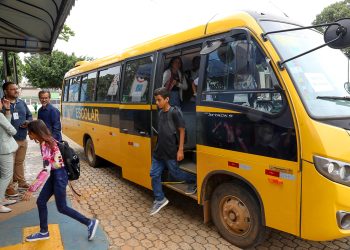 DF amplia modernização do transporte escolar e substitui grande parte da frota