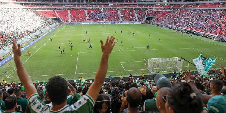 Ingressos esgotados garantem estádio lotado na final do Candangão