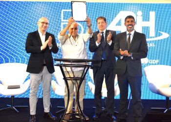 Roosevelt Vilela participa de assinatura que inclui Setor Hoteleiro na Área de Segurança Especial de Brasília