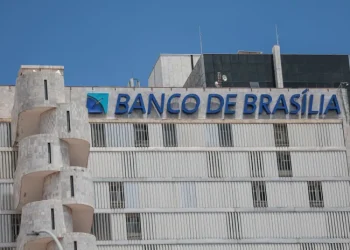 Celina Leão projeta BRB mais próximo da população e da economia do DF