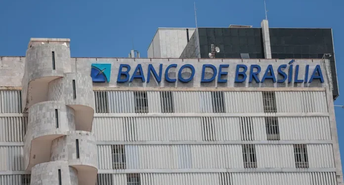 Celina Leão projeta BRB mais próximo da população e da economia do DF