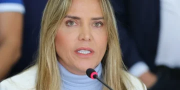 Governo Celina fortalece ações para doenças raras e acompanha decisão sobre novo tratamento para ELA