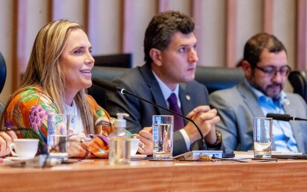 Com Celina à frente, DF reforça políticas para doenças raras e atenção à ELA