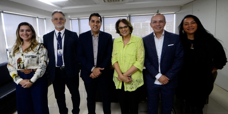 Senadora Damares articula com GDF a conclusão das obras de ala do HRAN