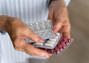 DF simplifica retirada de remédios na rede pública e muda regras para receitas; veja o que muda