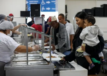 Com refeições a preços populares, rede comunitária do DF registra crescimento histórico