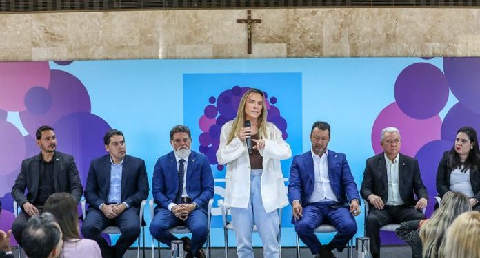 Governo do DF aposta em tecnologia para agilizar entrega de remédios de alto custo