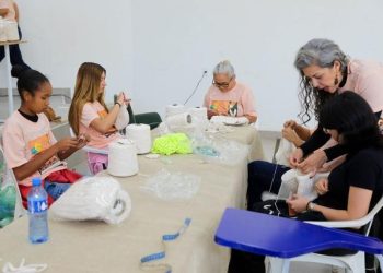 Projeto cultural oferece oficinas de crochê com vagas gratuitas no DF