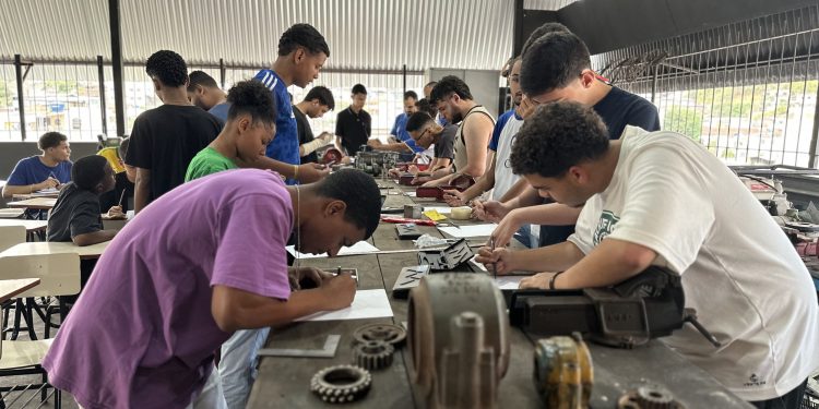 Minas prorroga inscrições para EJA e cursos técnicos gratuitos até 8 de junho