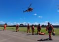 Bombeiros do DF fazem treino com helicóptero para resgate em áreas de difícil acesso