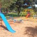Após obras de revitalização, parquinhos do Cruzeiro recebem novos brinquedos