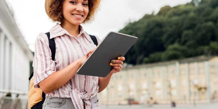 Curso gratuito de guia de turismo abre vagas no Sul de Minas; veja como se inscrever