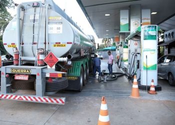 Distrito Federal entra em plano nacional para aliviar preço dos combustíveis