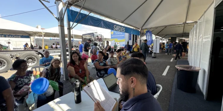 GDF amplia acesso a benefícios sociais com ação itinerante em Vicente Pires