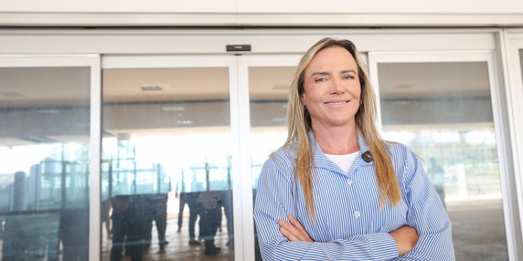 Celina Leão dá início à ocupação do Centro Administrativo e prevê transferir gabinete