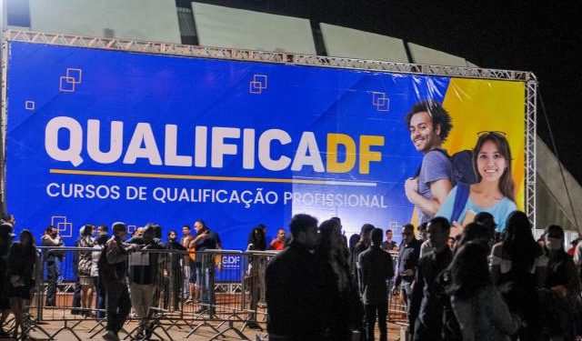 DF amplia oferta de capacitação gratuita e disponibiliza 12 mil vagas