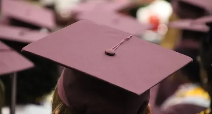 DF cria regras para formaturas e veta exigência de compra de serviços pelos estudantes
