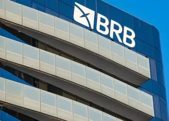 Notas oficiais do BRB e do GDF rebatem informações sobre situação financeira do banco
