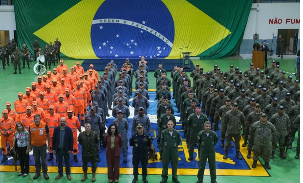 Brasileiros retornam a Brasília após 15 dias de missão na Venezuela