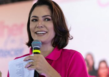Bia Kicis cita Michelle e confirma duas pré-candidaturas ao Senado