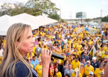 Celina reforça presença nas regiões e participa de grandes atos de campanha no DF
