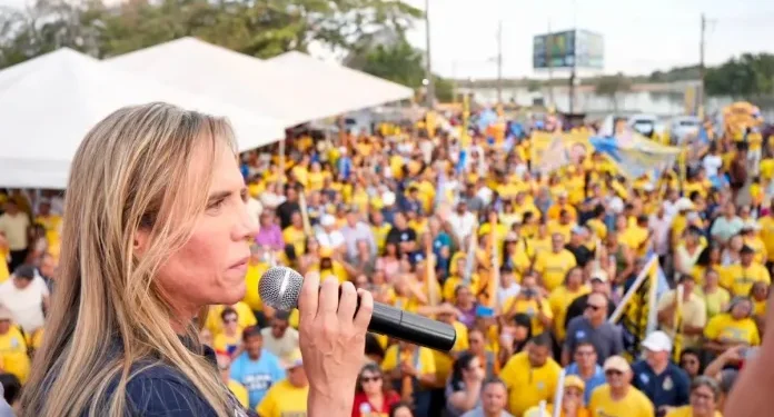 Celina reforça presença nas regiões e participa de grandes atos de campanha no DF