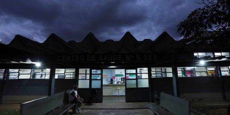 UBSs do DF ampliam atendimento e oferecem opção para quem não consegue ir à unidade durante o dia