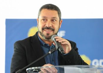 Presidente da Codhab participa de entrevista ao vivo no programa Vozes da Comunidade