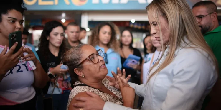 Celina garante reforma na Feira do Gama e anuncia R$ 12 milhões para o setor