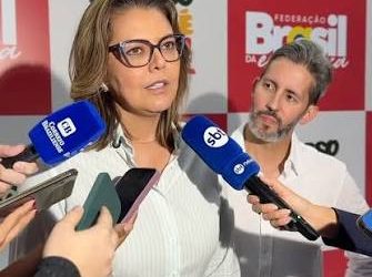 Leila Barros e PDT escanteiam Capelli e fecham aliança com Leandro Grass