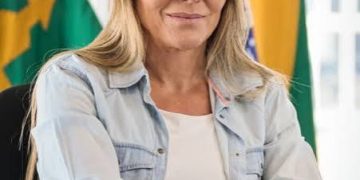 Celina Leão lidera corrida ao Buriti e consolida vantagem em diferentes perfis de eleitor