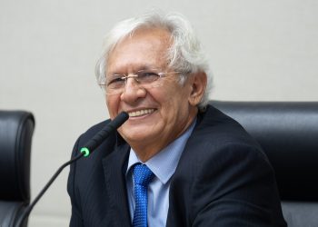 Raimundo Ribeiro vai ao Vozes da Comunidade falar sobre estiagem e abastecimento no DF