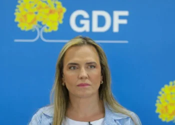 Celina Leão chega à véspera da eleição na liderança pelo GDF