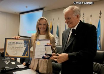 Celina Leão recebe  homenagem do GOB e propostas para o DF